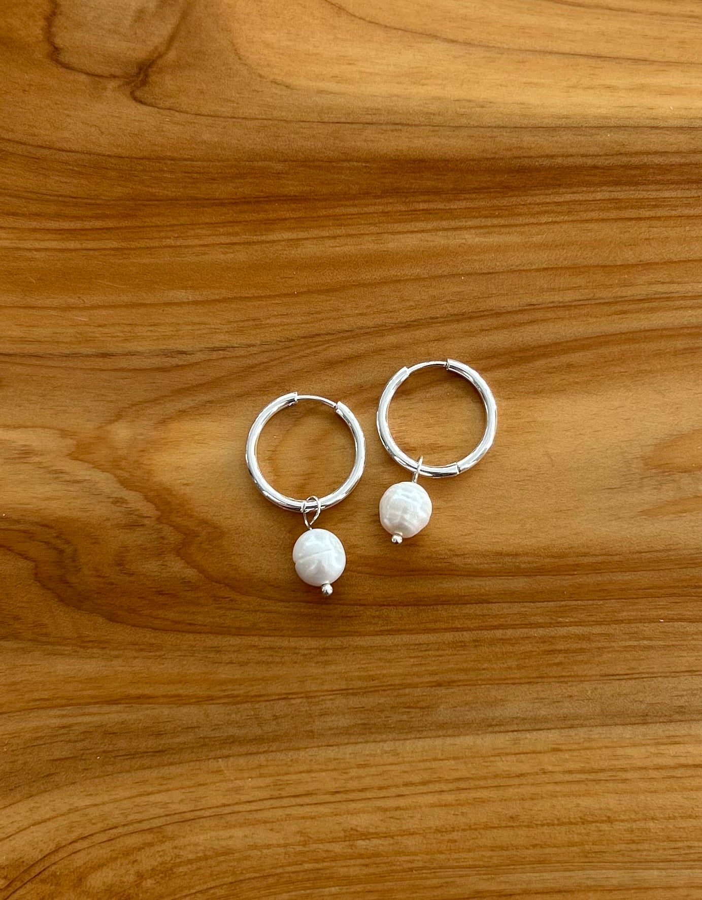 Pearl Huggie Earrings 20mm