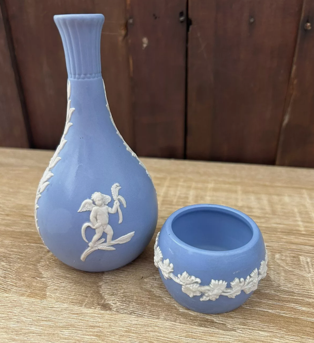 VTG Wedgewood Blue Jasperware Bud Vase & Lighter Base. Made in England