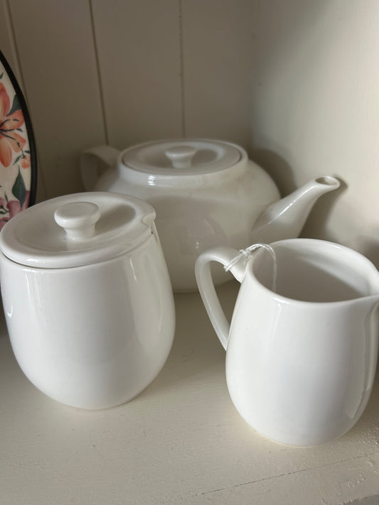 Tea pot set