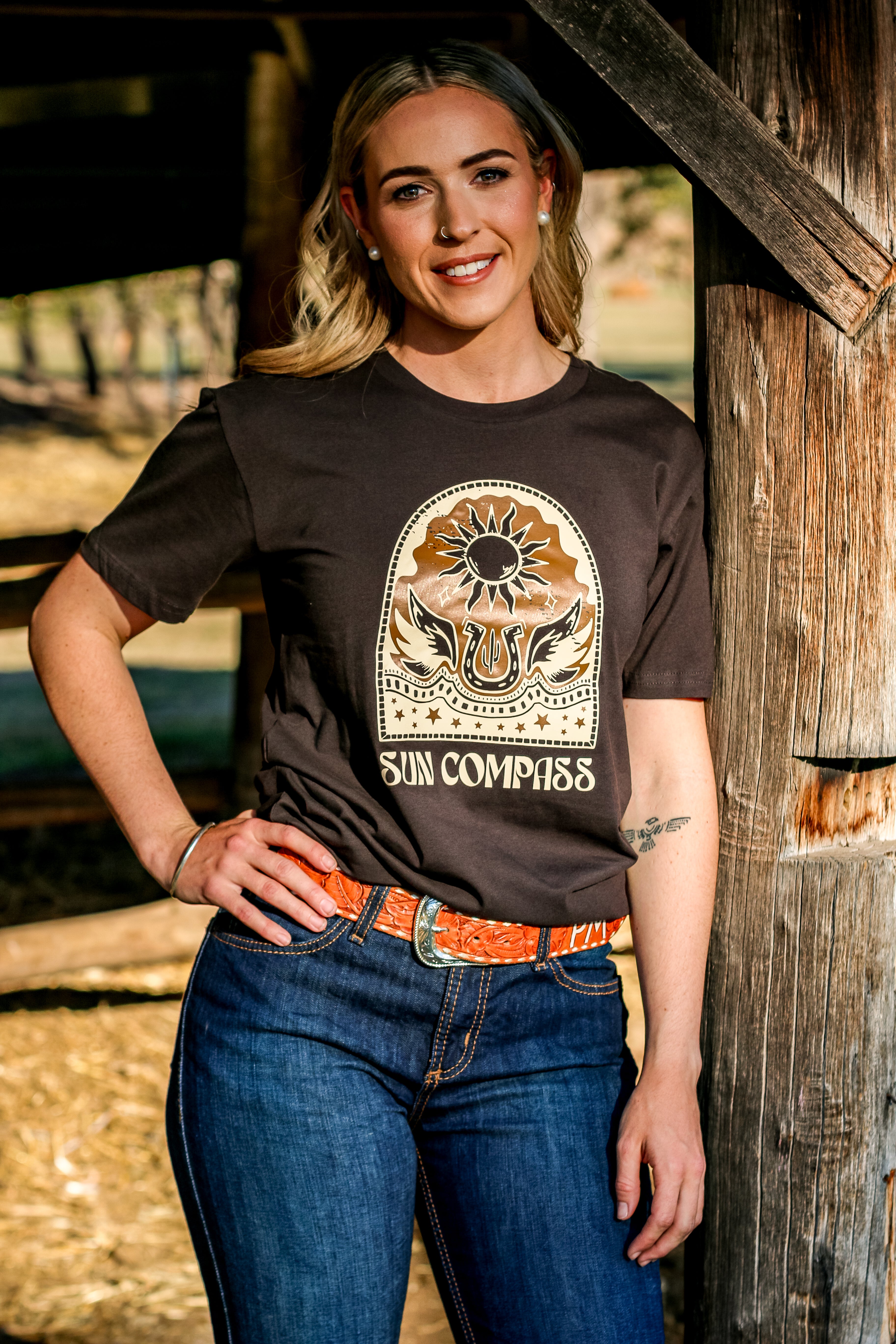 Sun Compass Graphic Western Tee - Charcoal